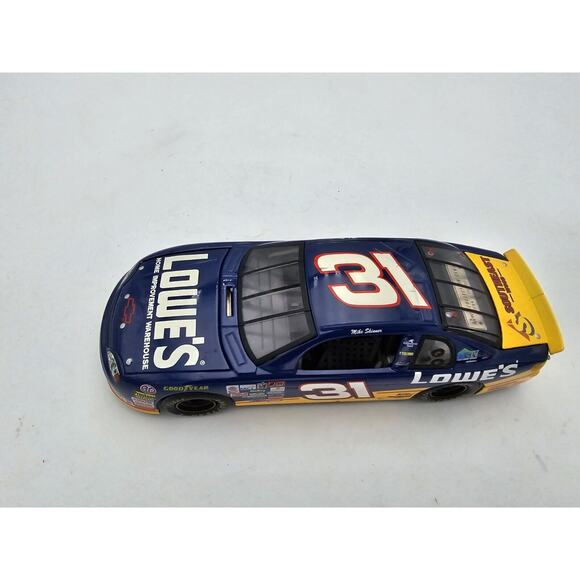 VTG 1998 Revell Lowe’s Mike Skinner #31 Chevrolet Monte Carlo - Picture 5 of 11